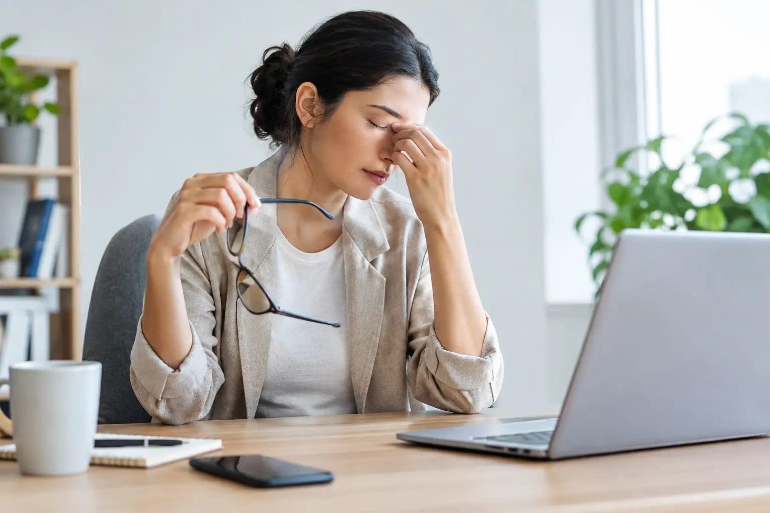 Read more about the article How to Reduce Screen-Related Eye Strain at Work